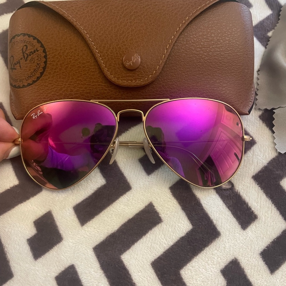 Ray ban